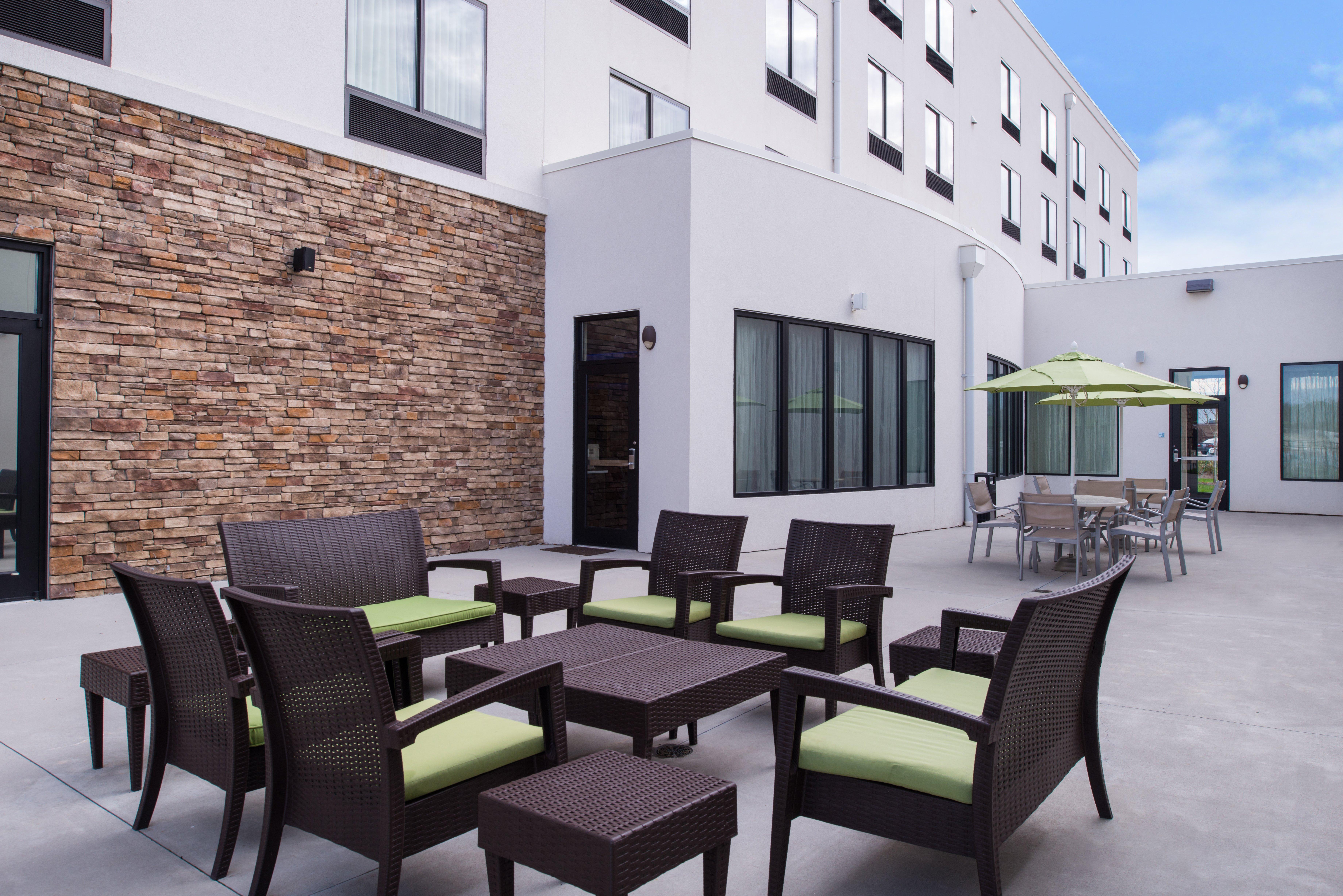 Holiday Inn Express & Suites Monroe By Ihg Exterior foto